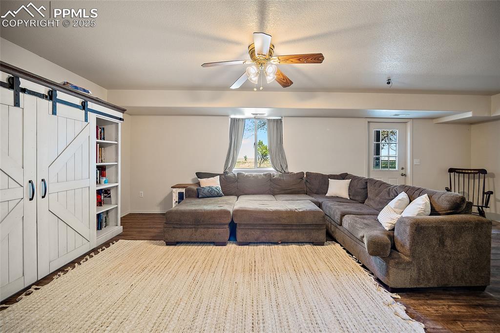 Image 14 of 49: Living Room