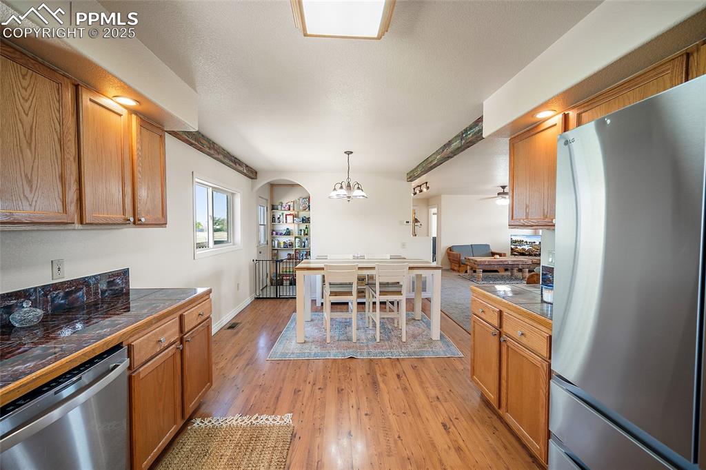 Image 8 of 49: Kitchen