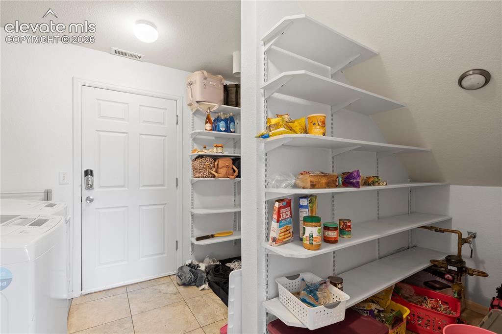 Image 12 of 32: Pantry