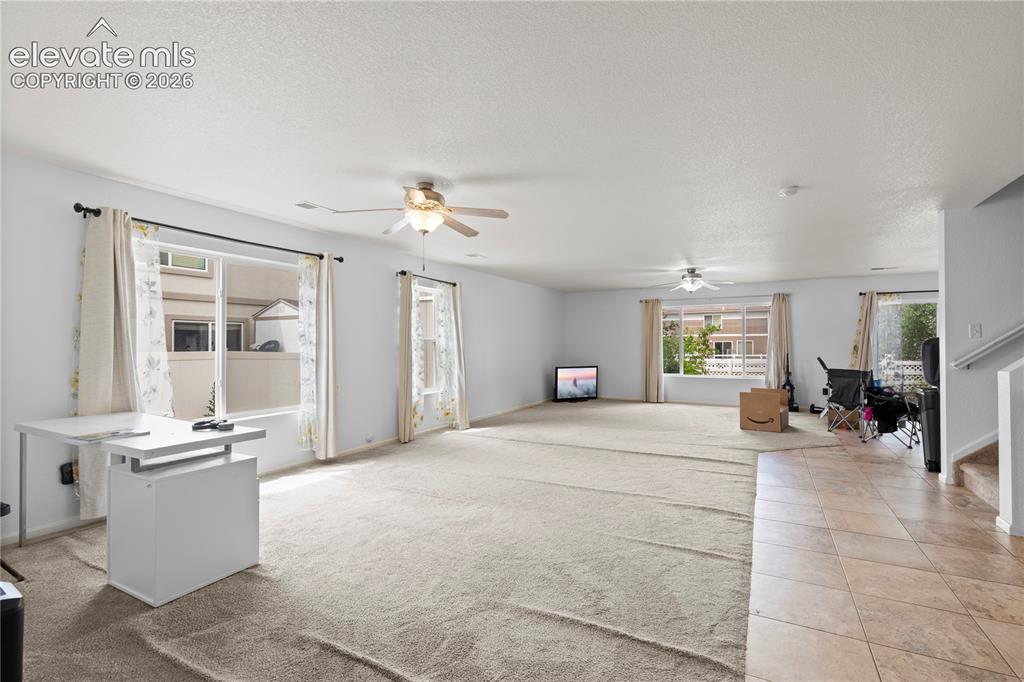 Image 5 of 32: Living Room