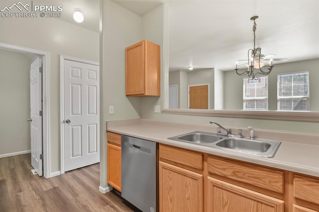 Image 10 of 34: Kitchen