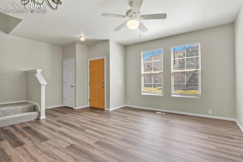 Image 5 of 34: Living Room