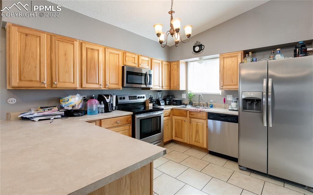 Listing 9364173, Image 11 of 27