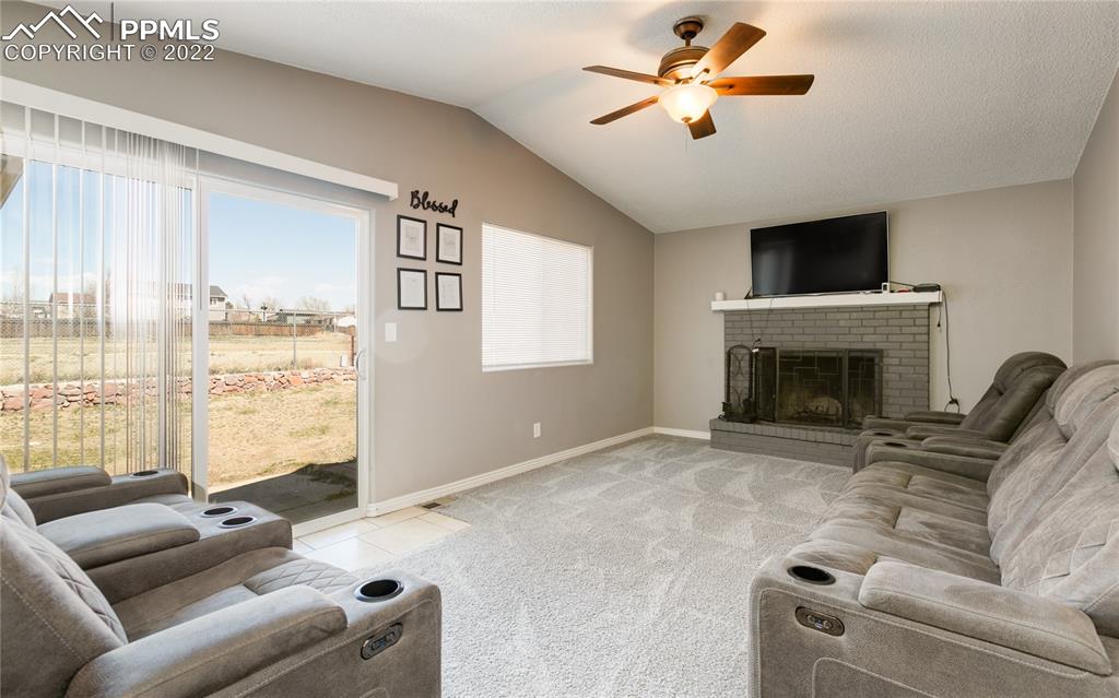 Listing 9364173, Image 7 of 27