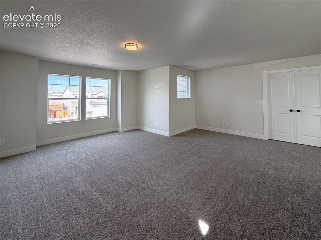 Image 14 of 36: Loft