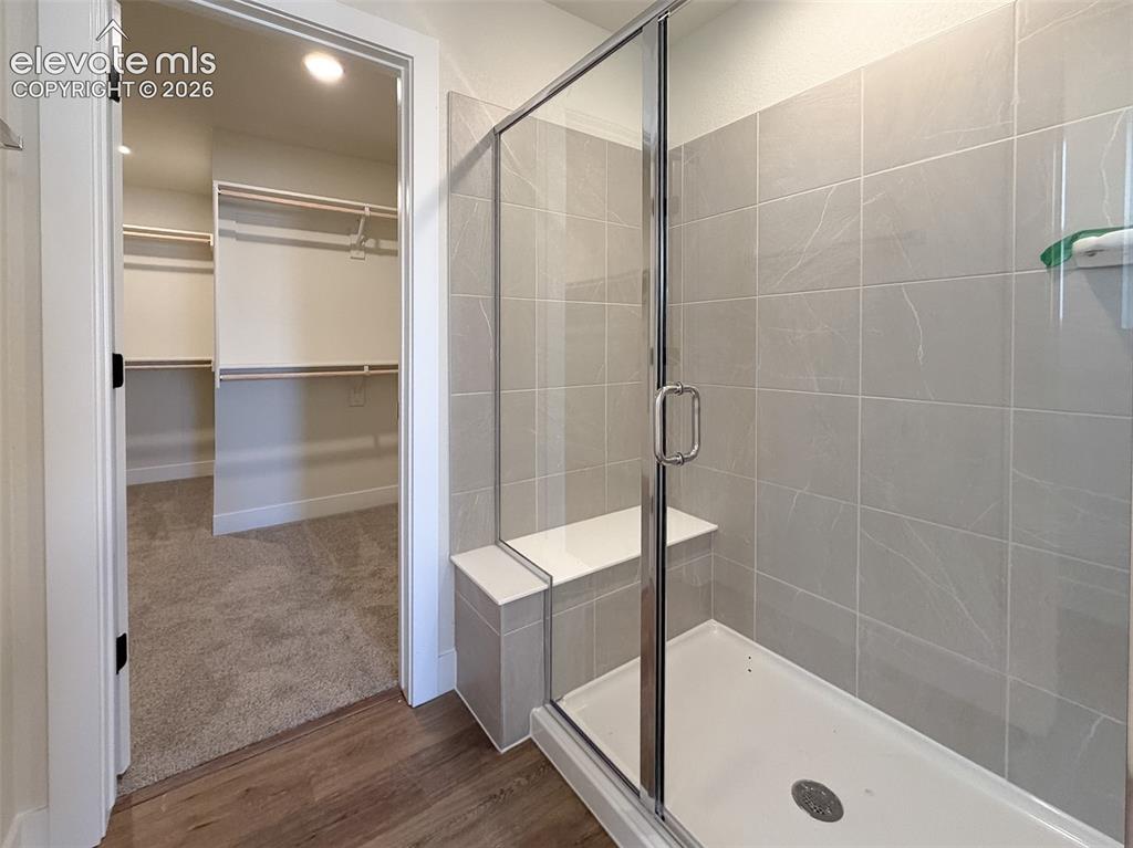 Image 22 of 36: Master Bathroom