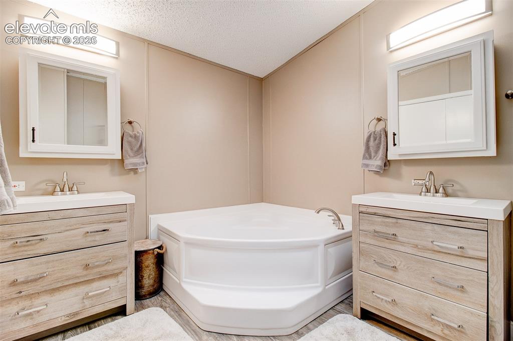 Image 13 of 42: Master bath