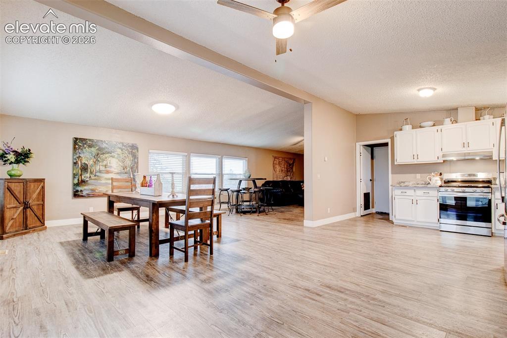 Image 3 of 42: Dining-kitchen