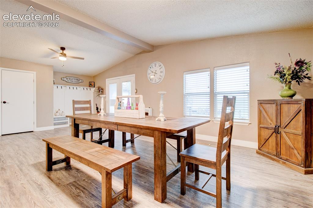 Image 4 of 42: Dining 