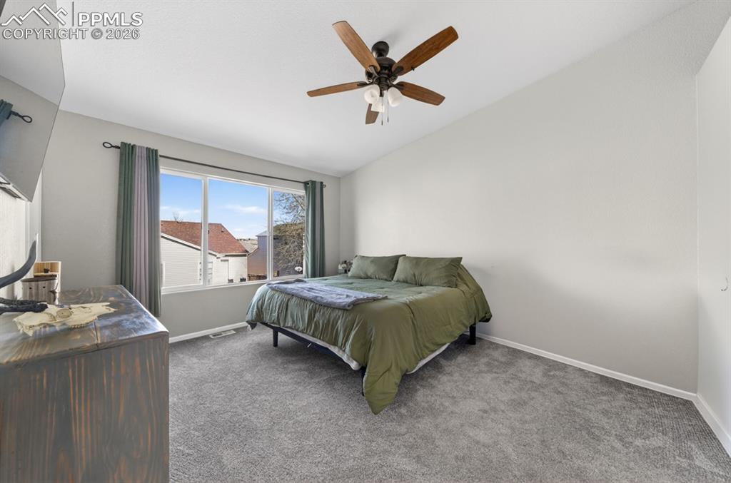 Image 11 of 28: Bedroom