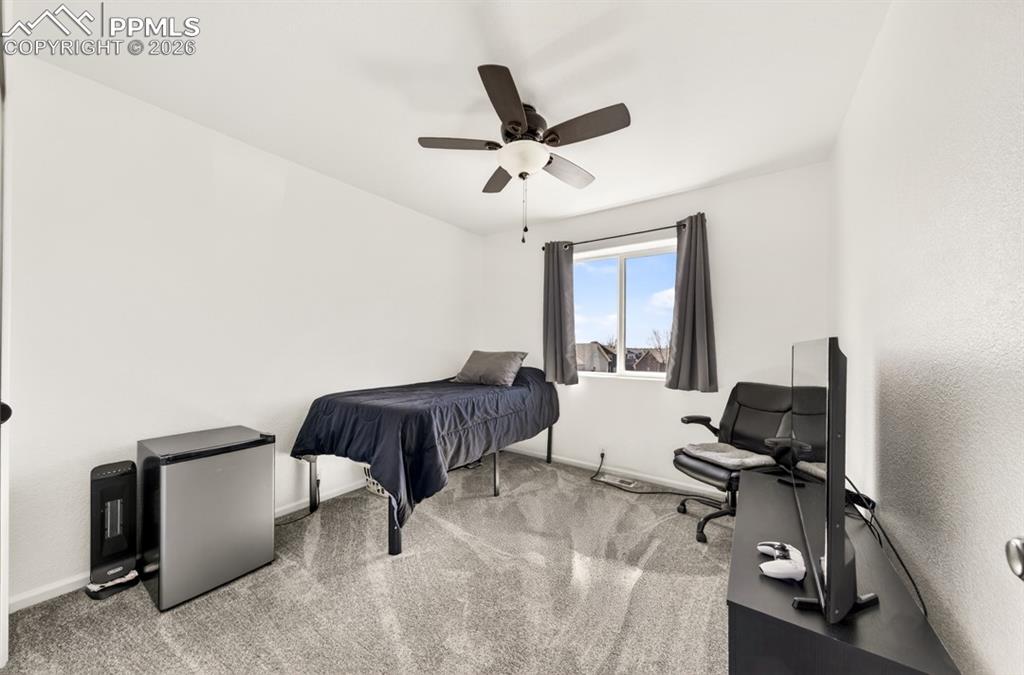 Image 13 of 28: Bedroom