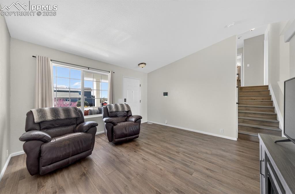 Image 6 of 28: Living Room