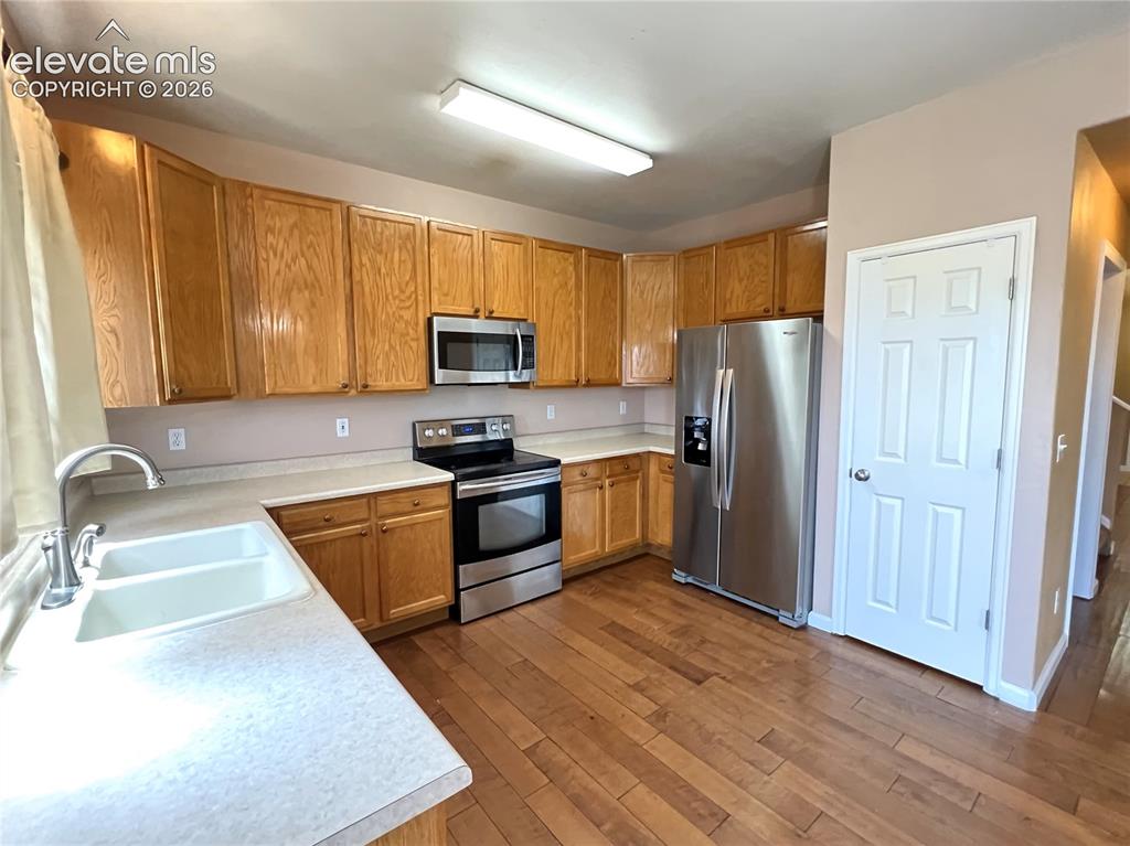 Image 3 of 16: Kitchen