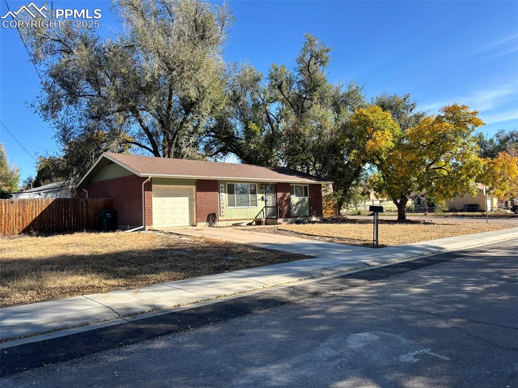 Image 3 of 20: Front of Structure