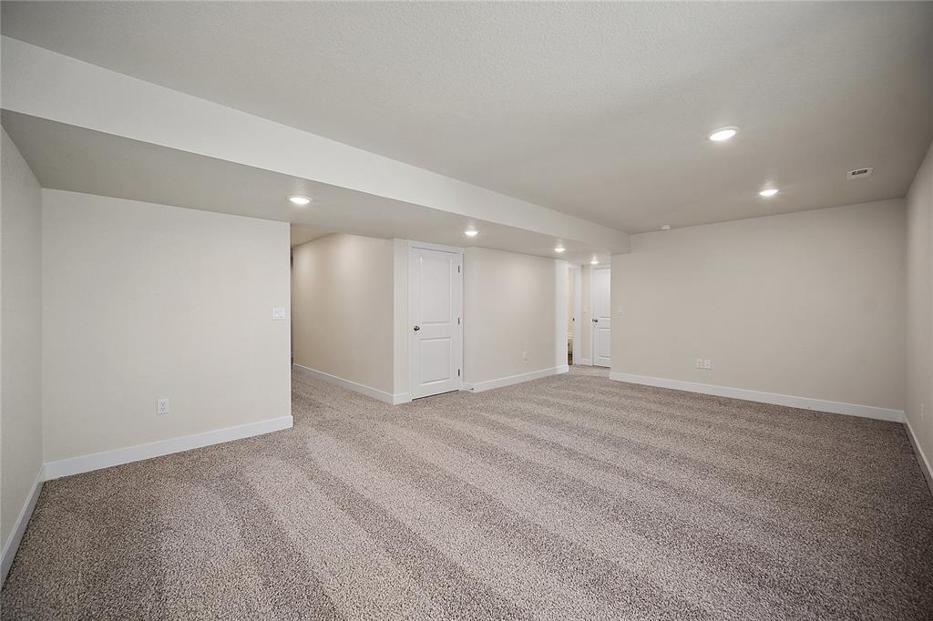 Image 33 of 40: Basement