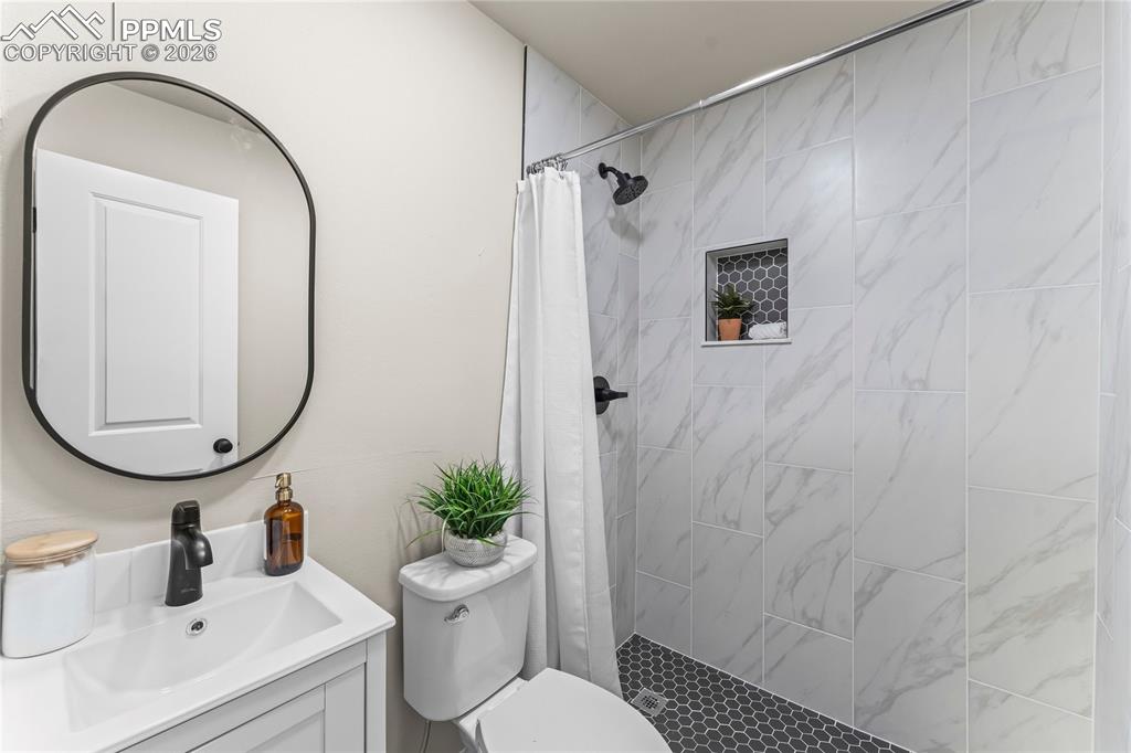 Image 17 of 29: Master Bedroom Bathroom 