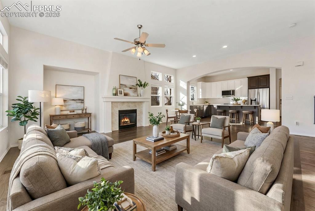 Image 2 of 28: Living Room