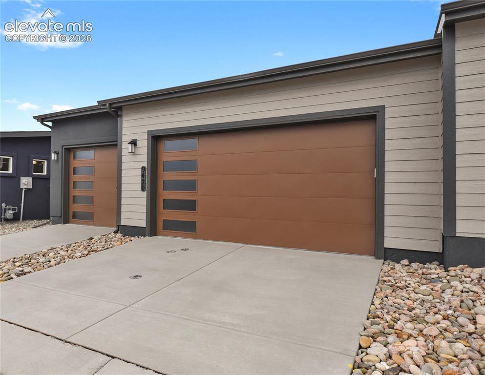 Image 25 of 50: A true 3-car garage!