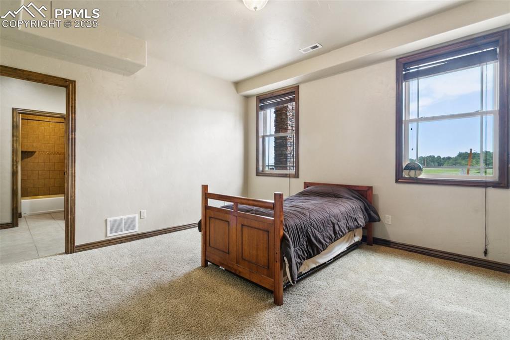Image 43 of 47: Bedroom