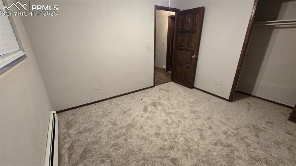 Image 18 of 29: Bedroom