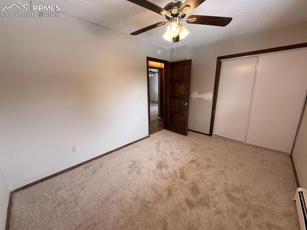 Image 20 of 29: Bedroom