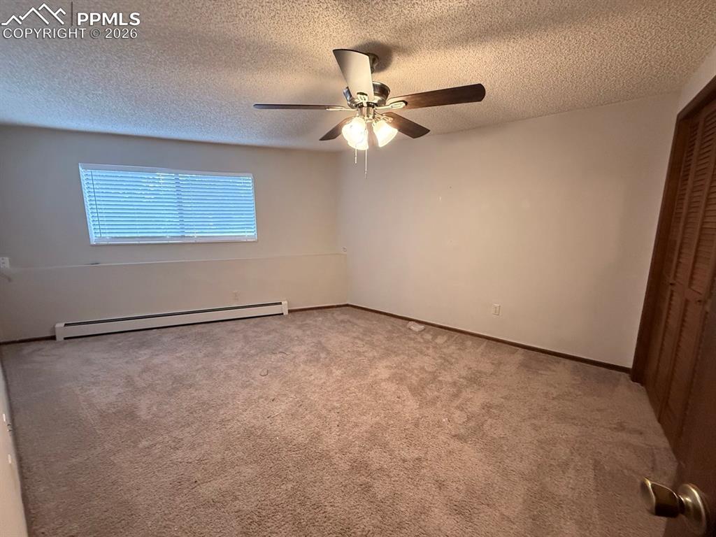 Image 26 of 29: Bedroom