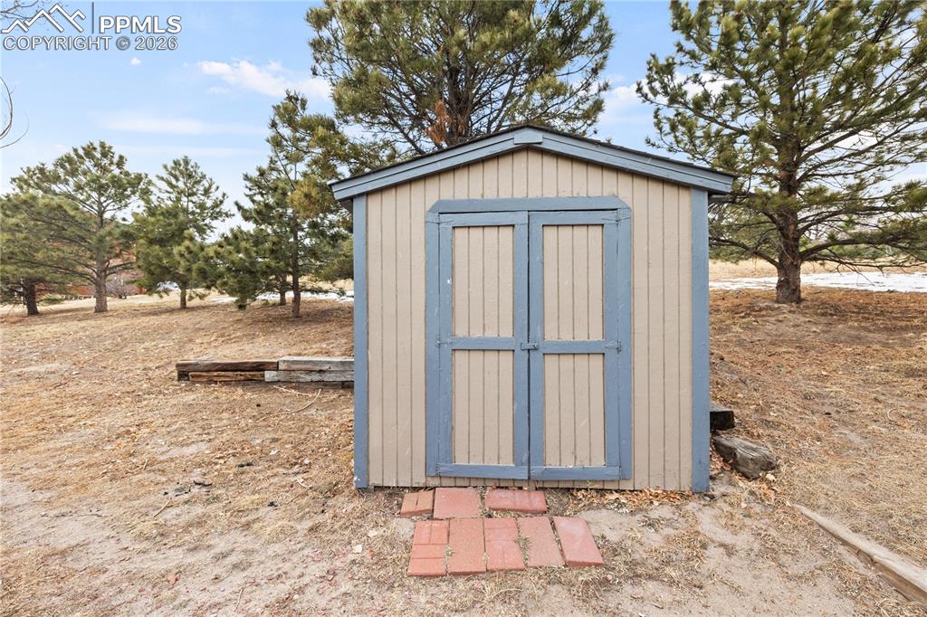 Image 35 of 50: Out Buildings