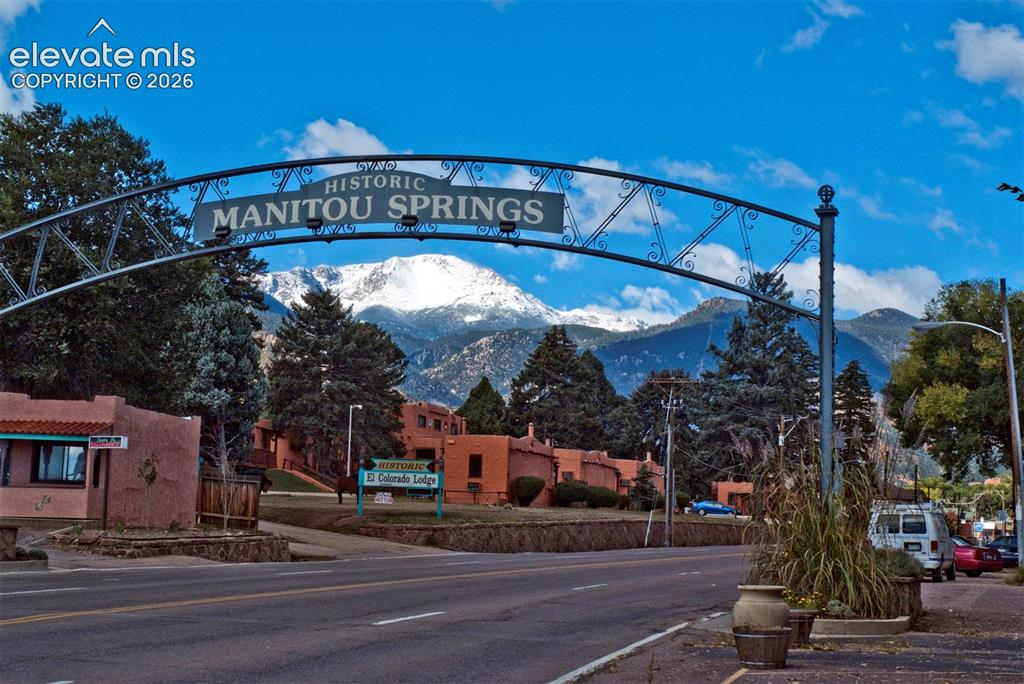 Image 25 of 28: Vibrant Manitou Springs welcomes visitors throughout the year