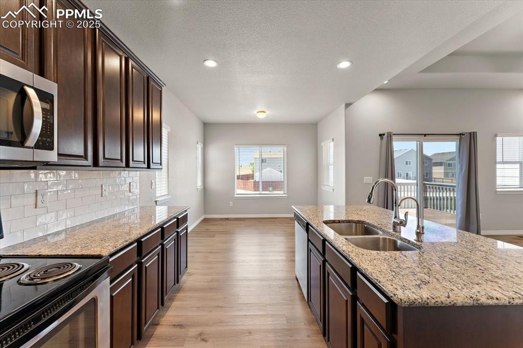 Image 5 of 48: More kitchen