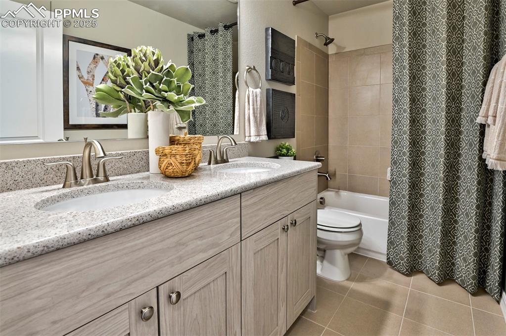 Image 25 of 36: **Photos of previous model home of same floor plan - features will vary