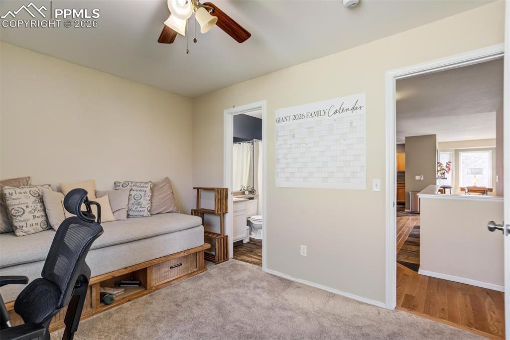 Image 20 of 48: Office