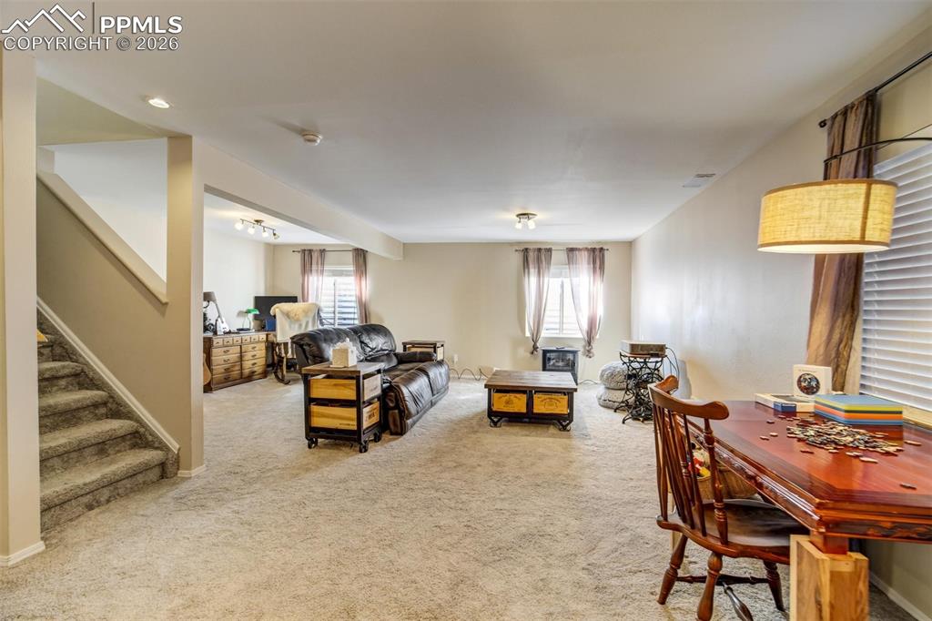 Image 23 of 48: Living Room