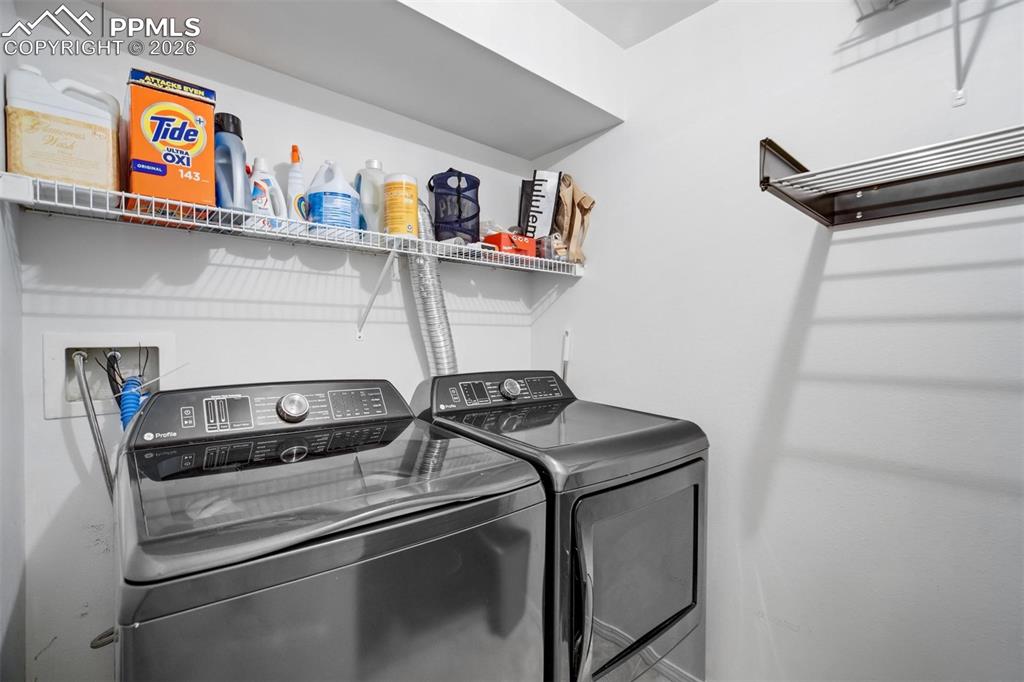 Image 27 of 48: Laundry