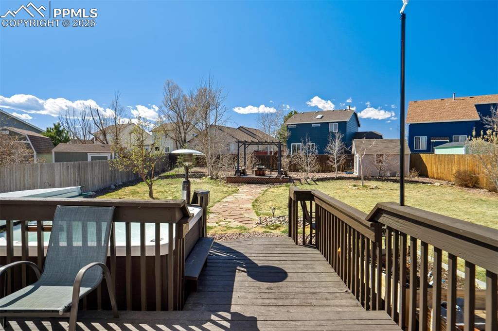 Image 48 of 48: Deck