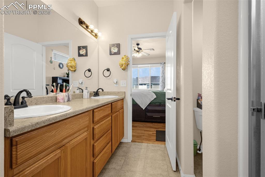 Image 10 of 29: Bathroom