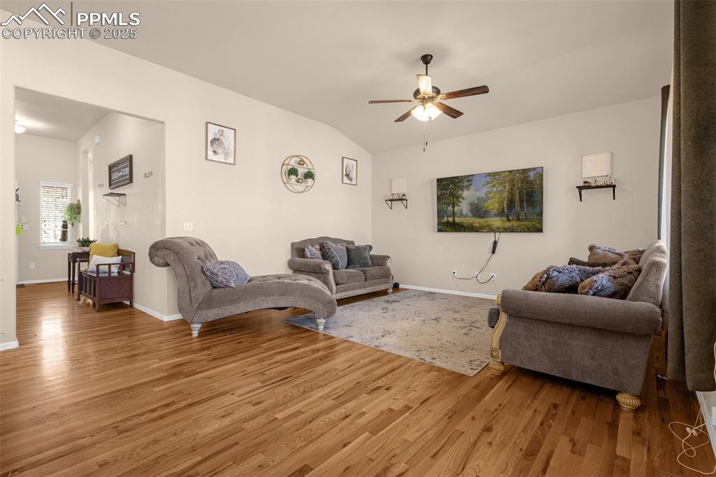 Image 14 of 29: Living Room