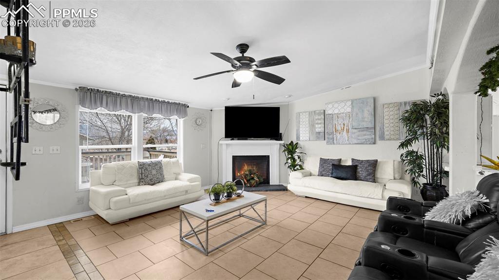 Image 7 of 28: Living Room