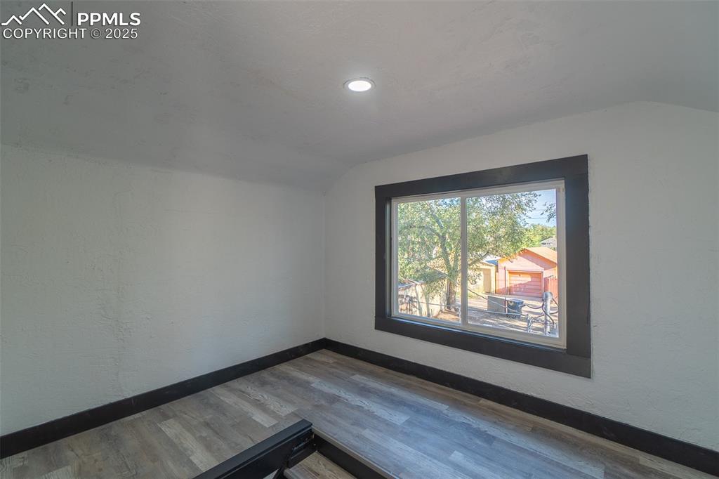 Image 38 of 46: Bonus Room