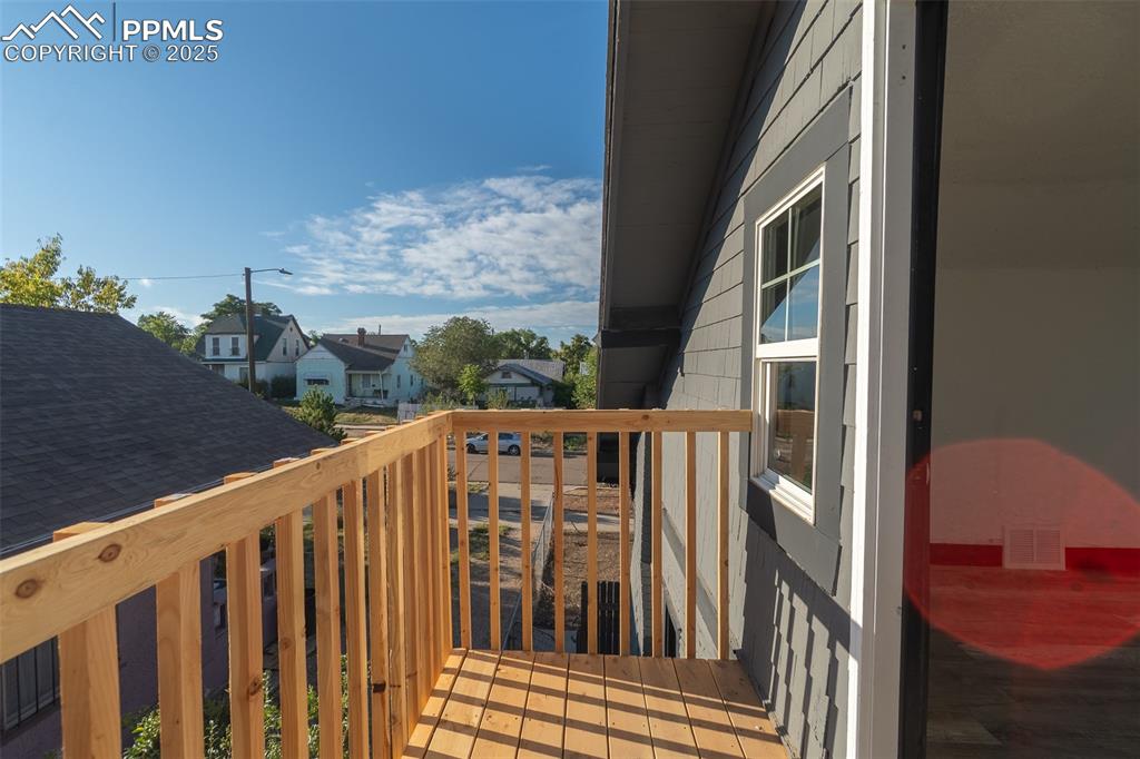 Image 43 of 46: Balcony