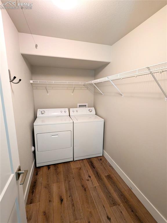Image 40 of 40: Laundry