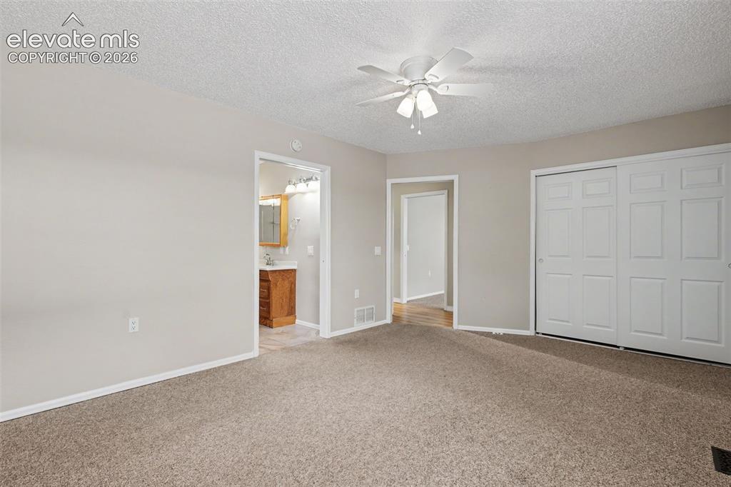 Image 15 of 28: Bedroom