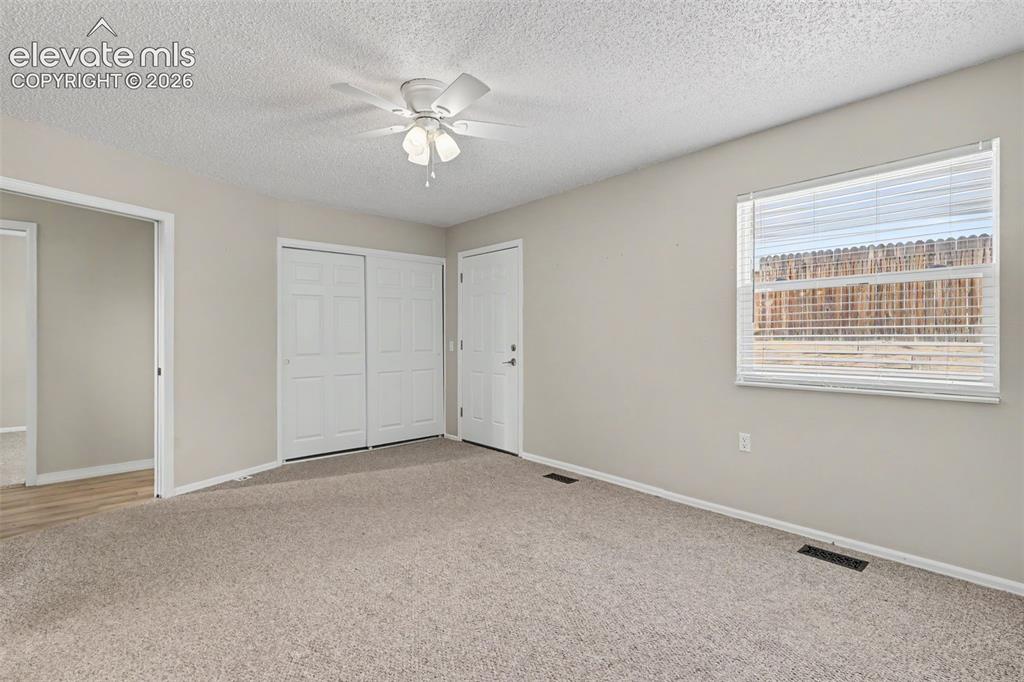 Image 16 of 28: Bedroom