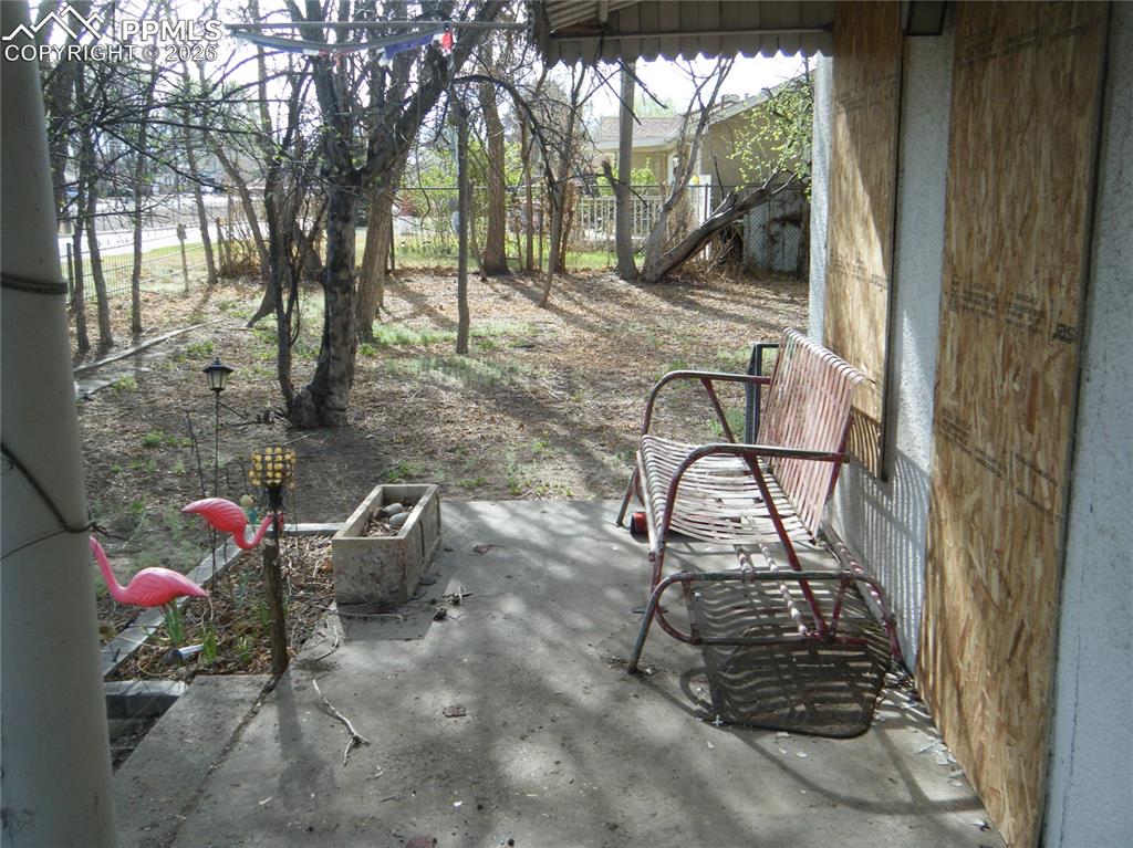 Image 14 of 22: Front of Structure