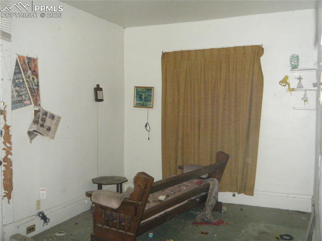 Image 3 of 22: Bedroom