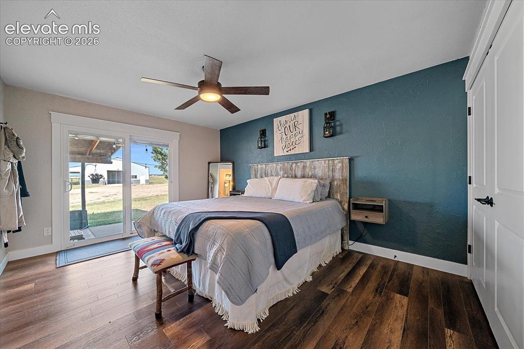 Image 12 of 46: Bedroom