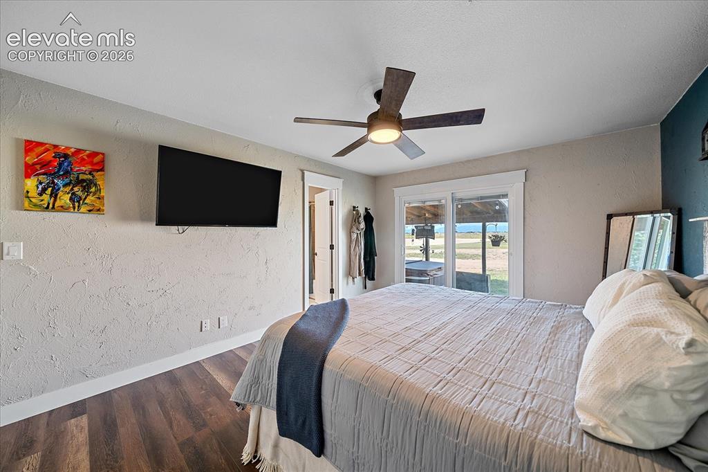 Image 13 of 46: Bedroom