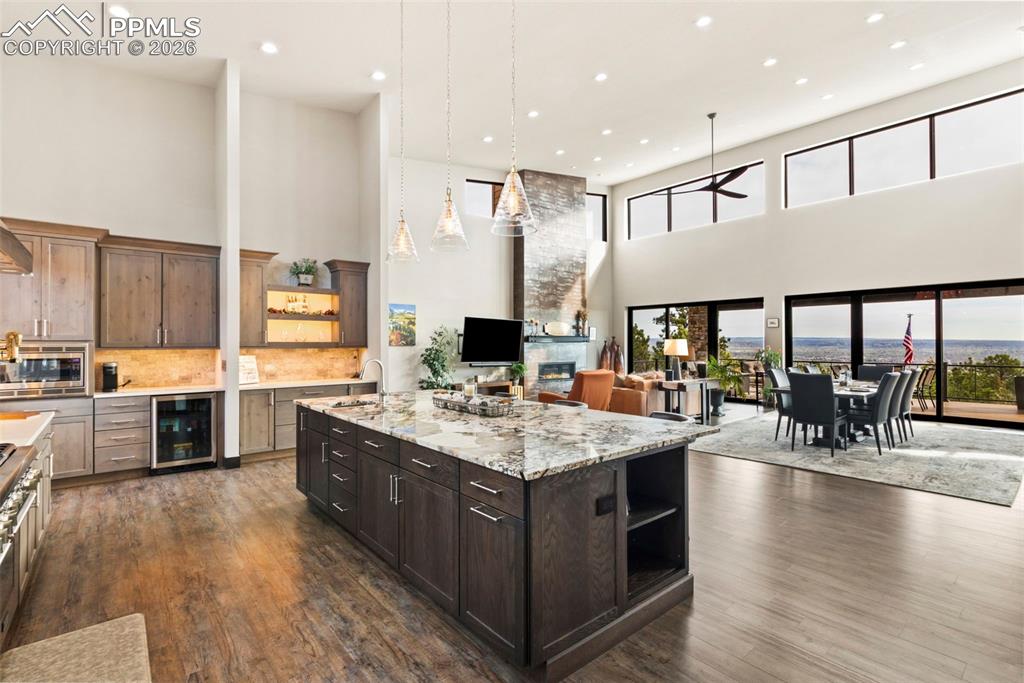 Image 15 of 50: Living Room