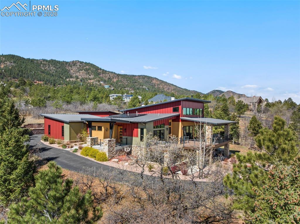 Image 3 of 50: Front of Structure