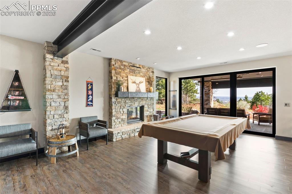 Image 30 of 50: Master Bathroom