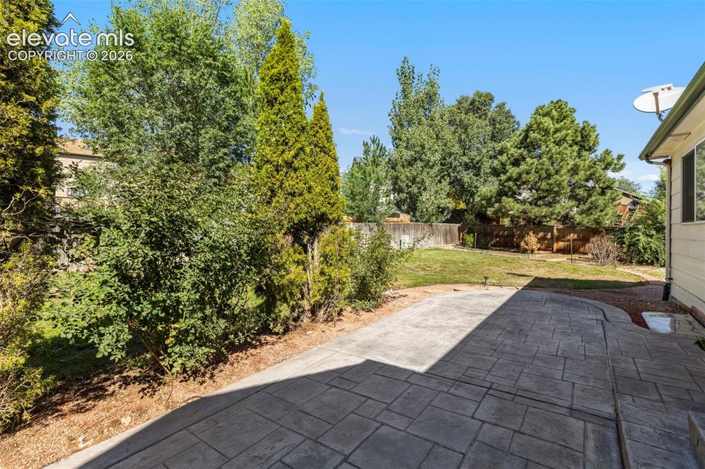 Image 41 of 50: Custom stamped concrete 29